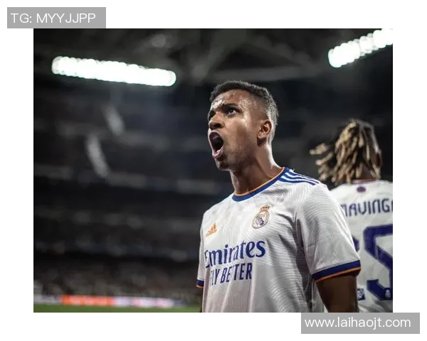 化身球星闪耀绿茵聚焦激情演绎燃爆全场的足球主题广告