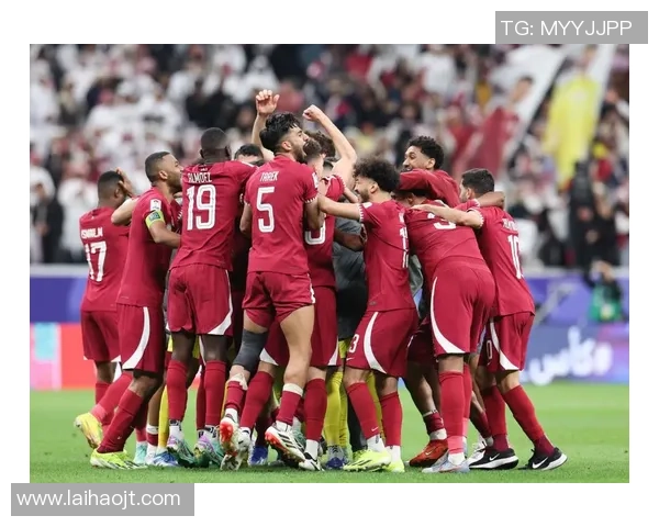 卡塔尔足球球星精彩瞬间展现赛场风采与激情