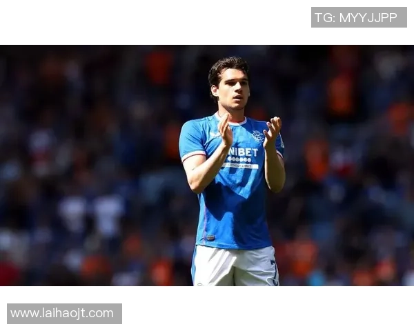 崭露头角的新一代足球明星与未来之星的崛起分析